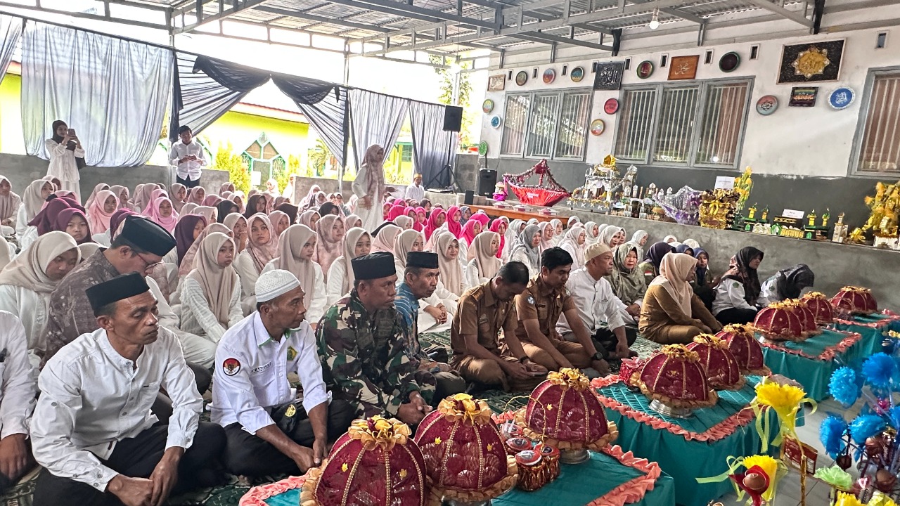 Cinta, Akhlak, dan Ukhuwah: Hikmah Maulid di MAN Gowa Ajarkan Bukti Nyata Mencintai Rasulullah